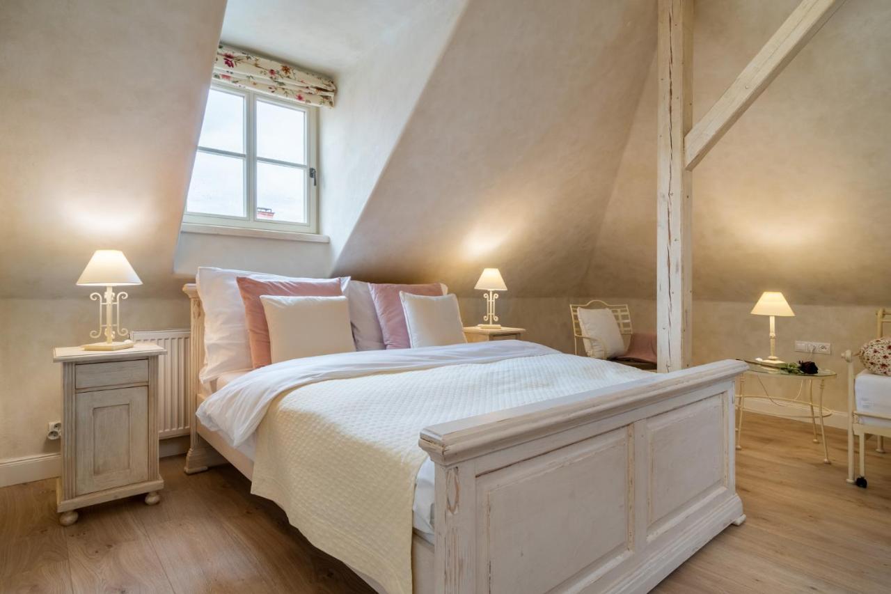 Boutique Hotel Soukenikuv Dum Кутна-Гора Экстерьер фото