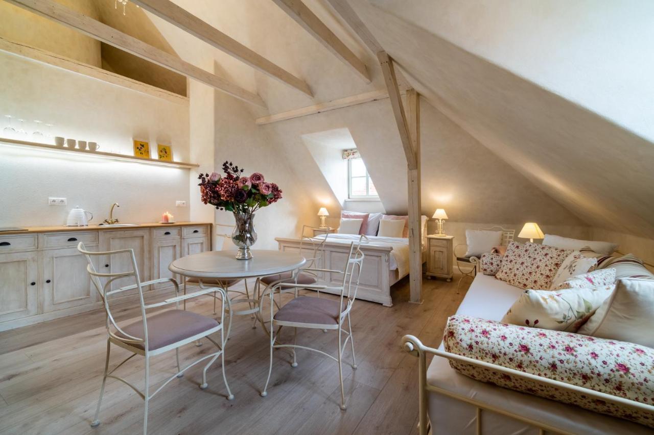 Boutique Hotel Soukenikuv Dum Кутна-Гора Экстерьер фото